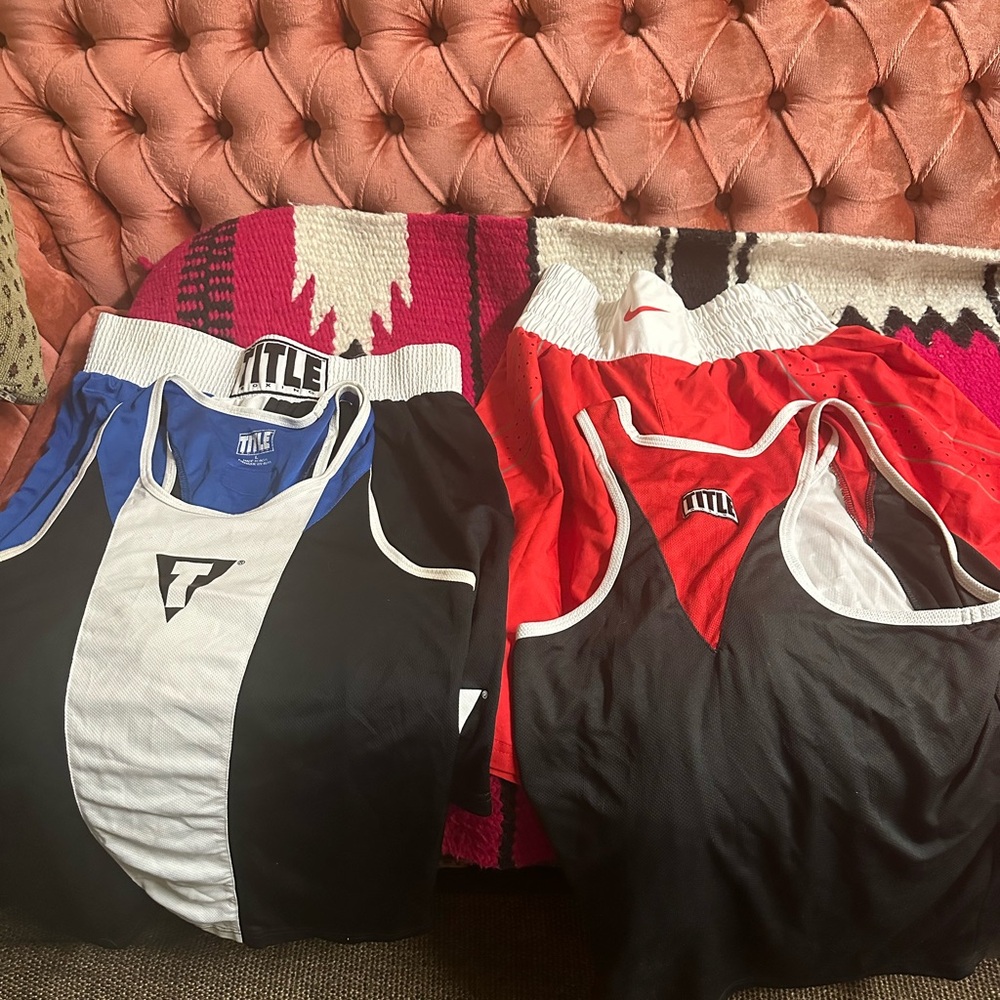 2 Sets of shorts and shirts for boxing in size L